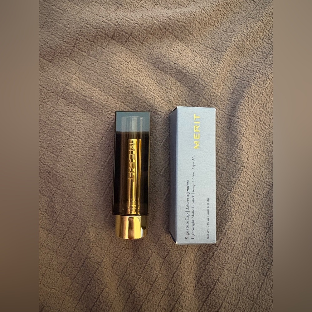 Merit Signature Lip Lightweight Matte Lipstick